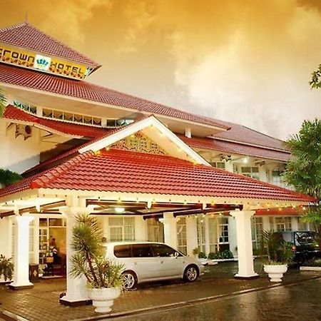 Urbanview Hotel Crown Tasikmalaya By Reddoorz Ngoại thất bức ảnh